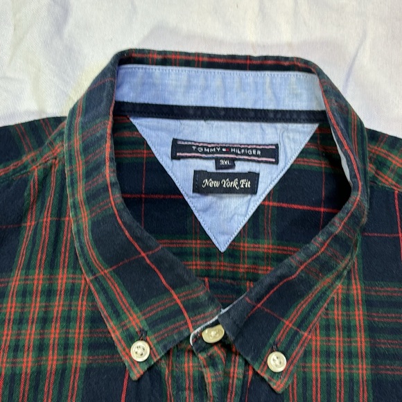 Tommy Hilfiger Men’s Button Down Shirt Plaid New York Fit Size 3XL - Picture 2 of 9